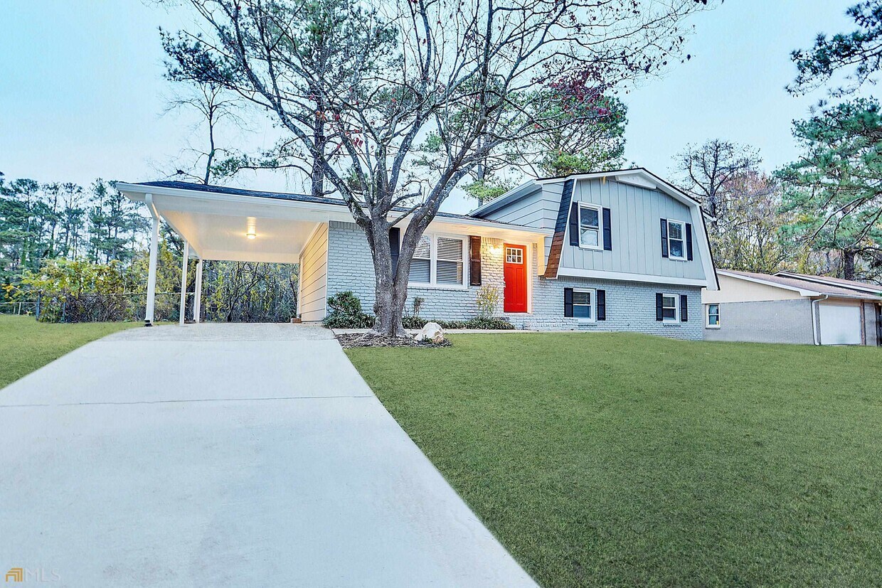 Foto principal - 2205 Rochelle Way SW