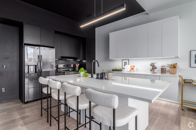 Model - 1BR, 1BA - 757SF - Kitchen - Driftwood