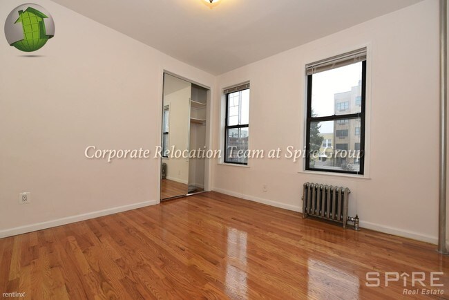 Building Photo - 2338 31st Ave