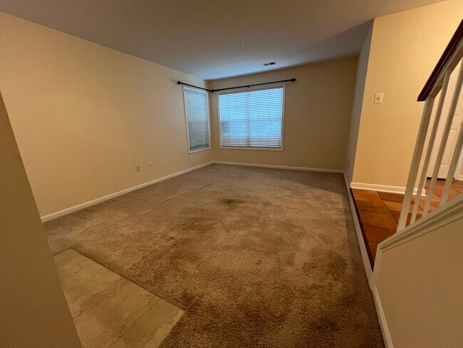 Building Photo - 13829 Bronco Pl