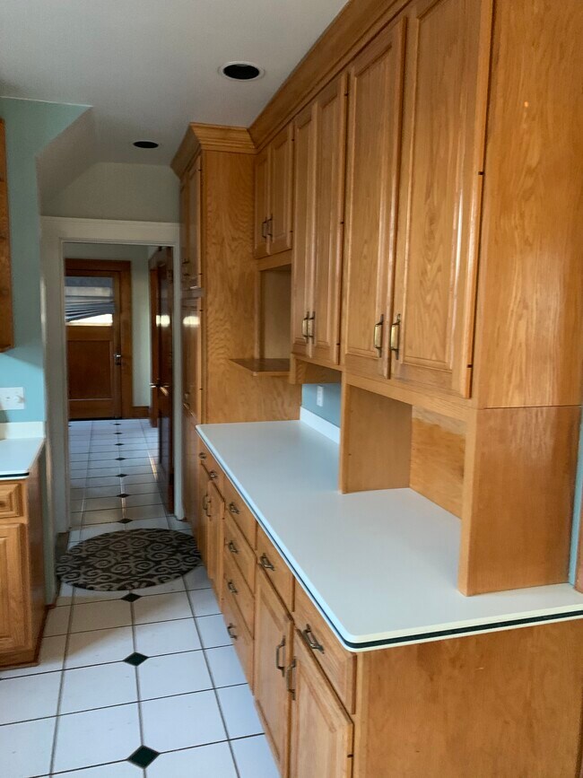 Foto del edificio - 50 Saranac Ave