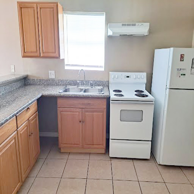 Foto del edificio - 7941 Devine Ave