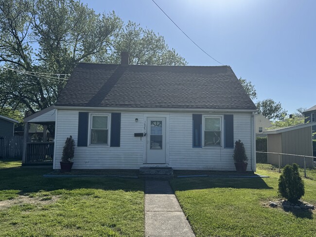Building Photo - 1625 Wickham Ave
