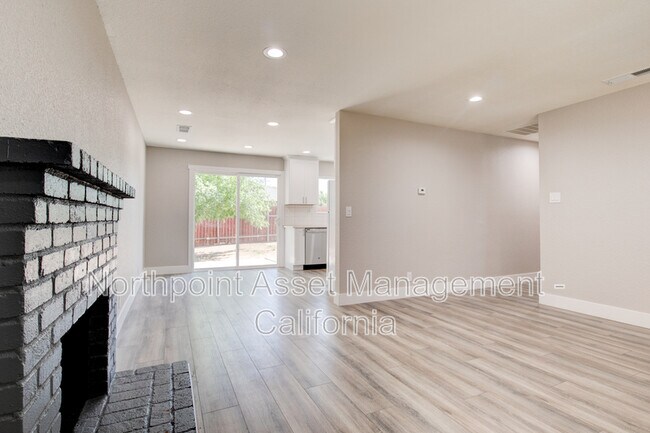 Foto del edificio - 6820 37th Ave