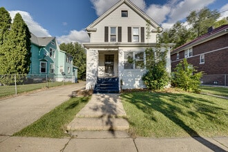 Building Photo - 523 Grand Ave