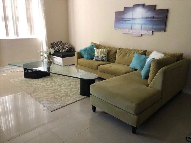 Foto del edificio - 3001 S Ocean Dr