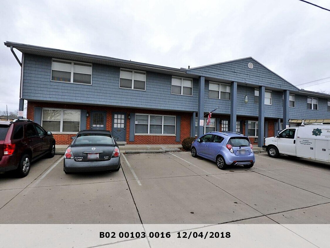 37 Kenbrook Drive - 37 Kenbrook Dr