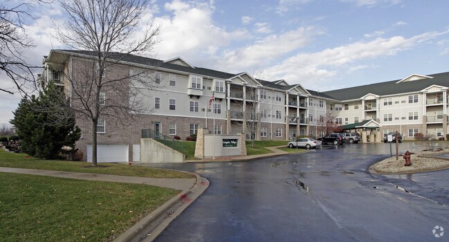 Lexington Village Senior apartments Rentals - Greenfield, WI