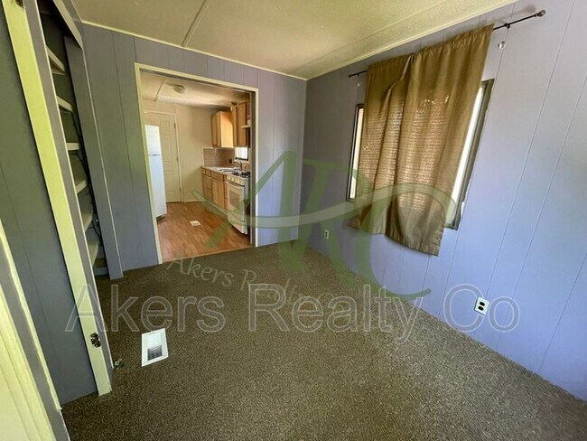 Foto del edificio - 965 S Blueridge Dr