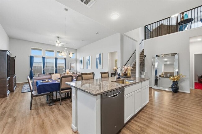 Building Photo - 5928 Agostino Dr