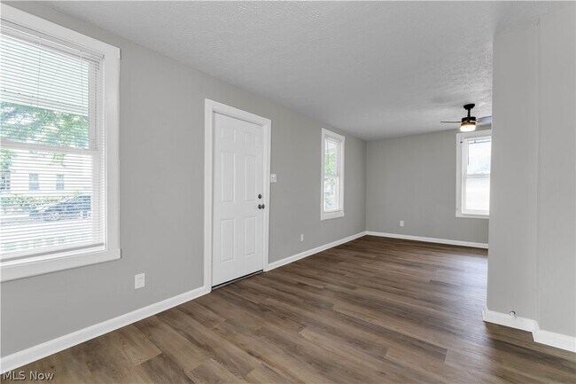 Foto del edificio - 7210 Colgate Ave