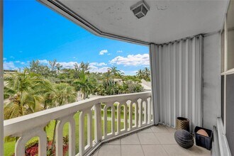 Building Photo - 3199 S Ocean Dr