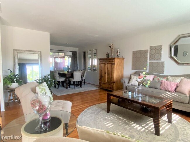 Foto del edificio - 4 br, 2 bath House - 9235 Newton St