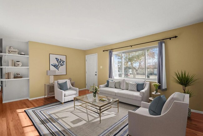 Foto del edificio - 2237 S Lowell Blvd