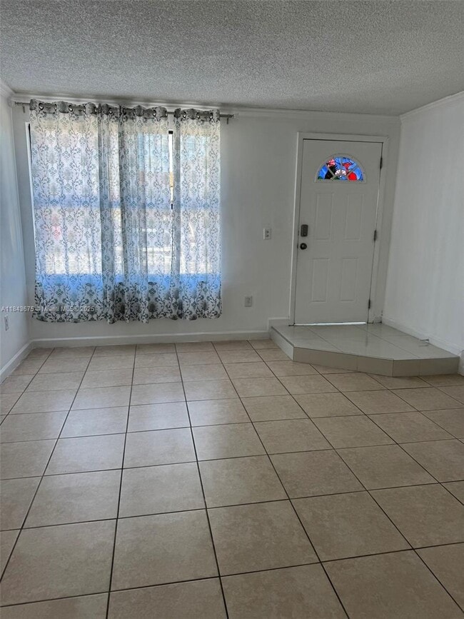 Foto del edificio - 2091 W 54th Terrace