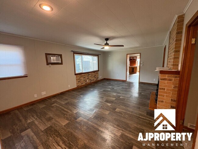 Foto del edificio - 213 W 39th St