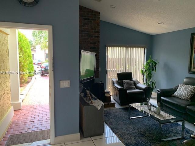 Foto del edificio - 9516 SW 148th Ave