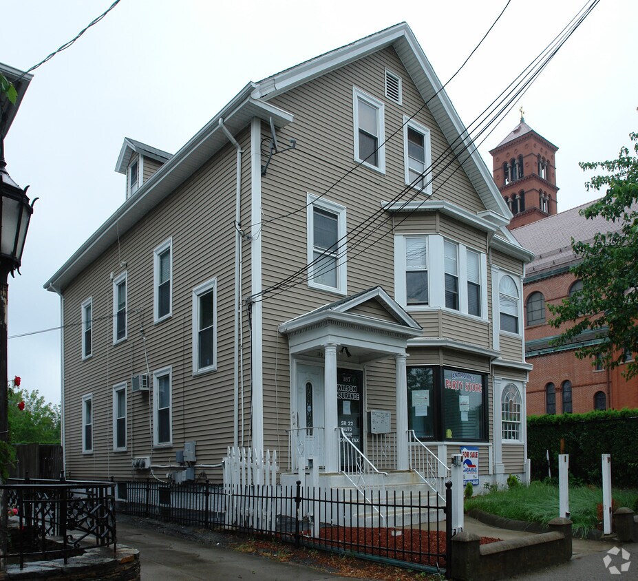 Foto principal - 187-189 Academy Ave
