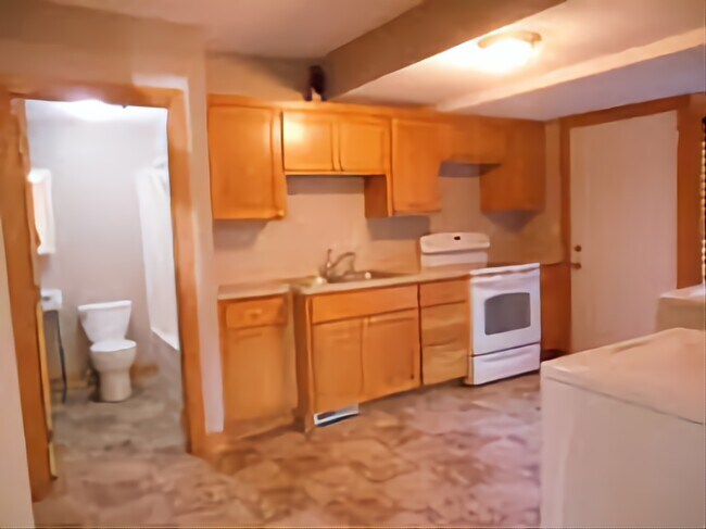 Eat in kitchen - 508 Cross St