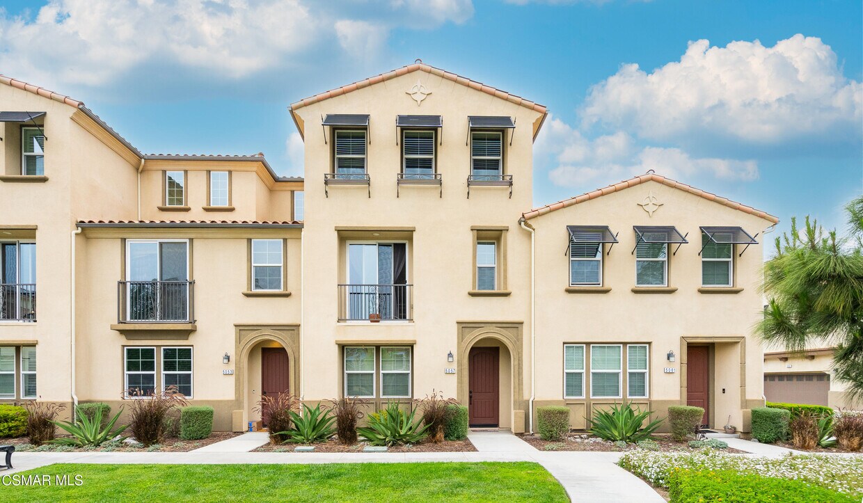 Foto principal - 5057 Robles St