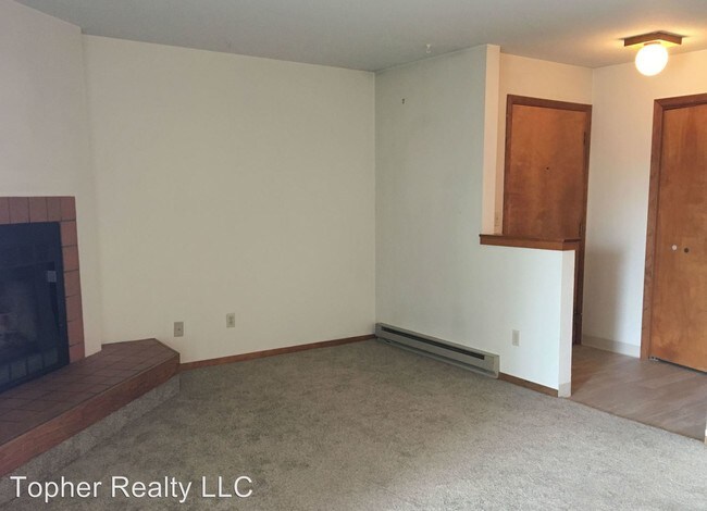 Building Photo - 39 Cloverview Dr