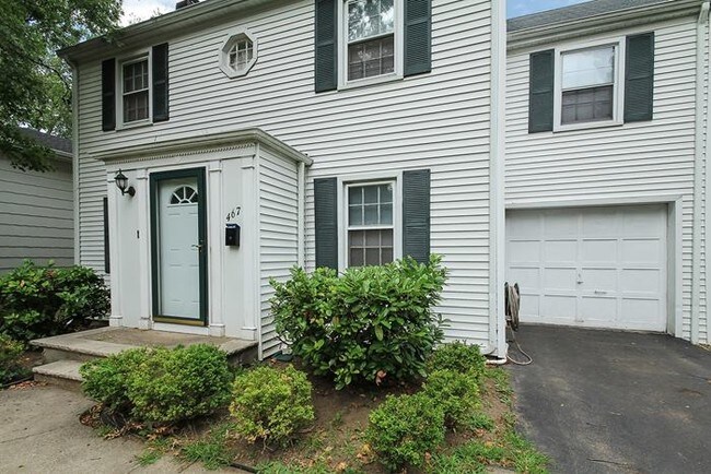Building Photo - 467 Voorhees St