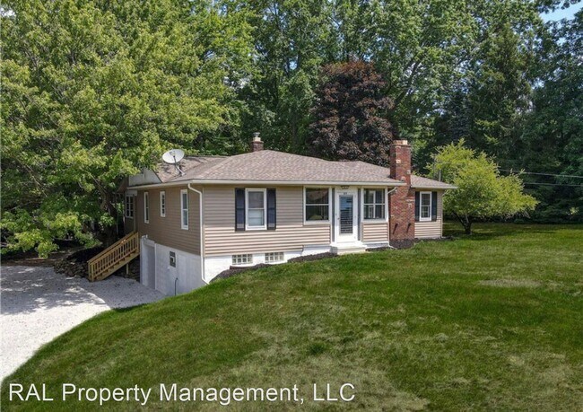 Foto del edificio - 3 br, 2 bath House - 375 Eastwood Ave