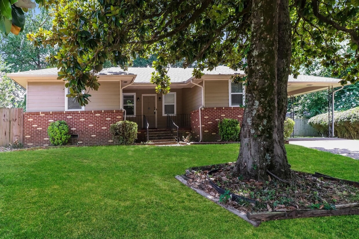 Primary Photo - 6247 Brightwood Cove