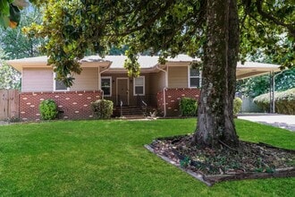 Building Photo - 6247 Brightwood Cove