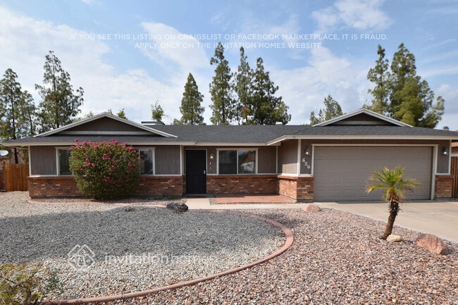 Building Photo - 624 W Keats Ave