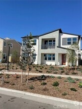 Building Photo - 428 Loon