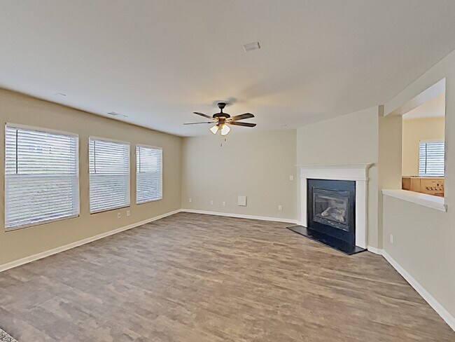 Building Photo - 4335 Stone Mountain Dr