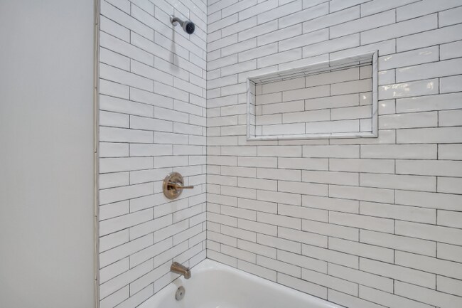 Foto del edificio - 415 E 65th St