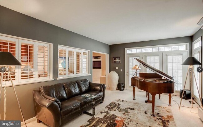 Foto del edificio - 9810 Bolton Village Ct
