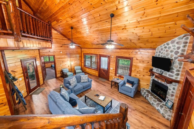 Building Photo - 217 Amet Way