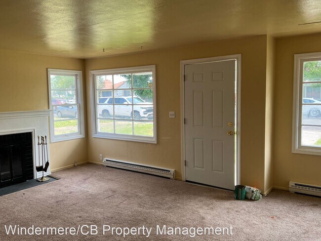 Foto del edificio - 2 br, 1 bath House - 17 F St SE