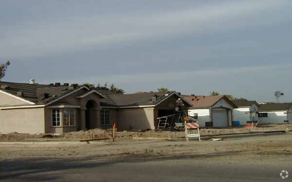 Foto del edificio - 14415 W Kearney Blvd