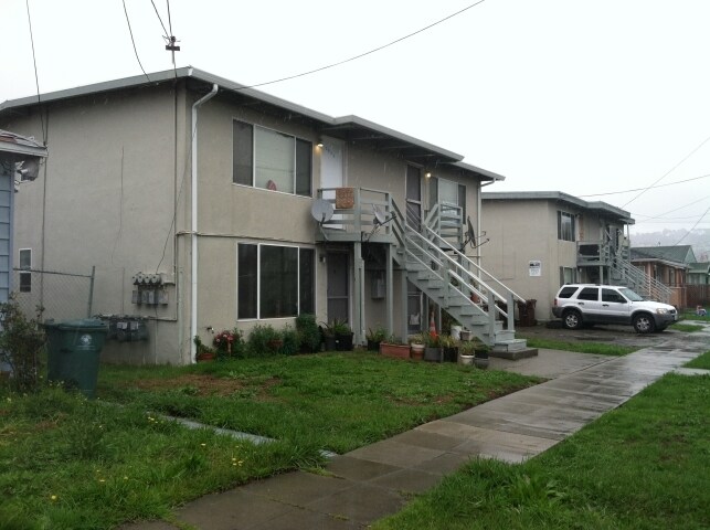 Primary Photo - 3939-3945 Ohio Ave