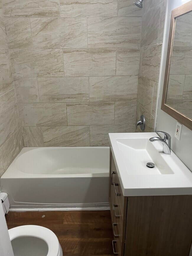 Foto del edificio - 323 E Broad St