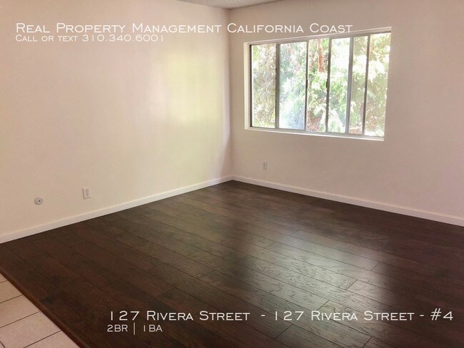 Building Photo - 127 Rivera St