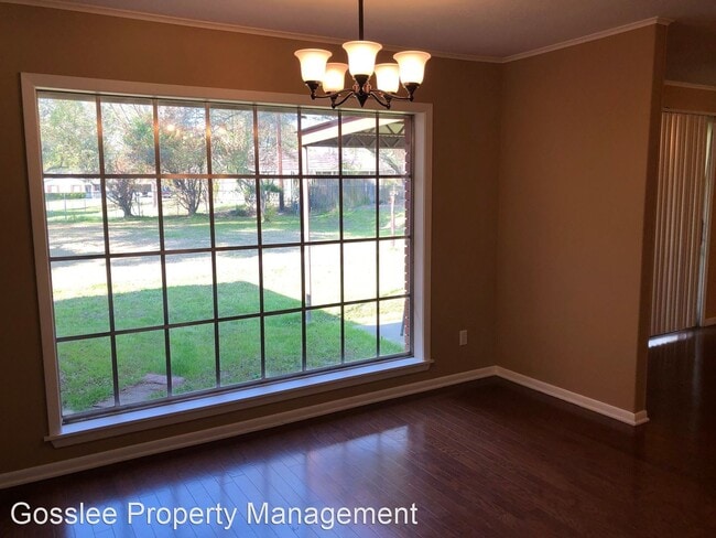 Building Photo - 4 br, 2 bath House - 2112 Urbandale Drive