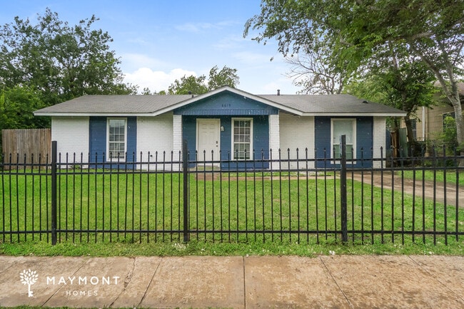 Building Photo - 8619 Standing Rock St