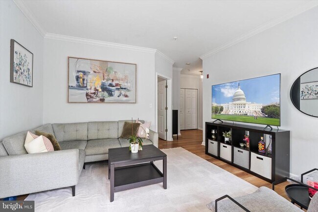 Foto del edificio - 4550 Strutfield Ln