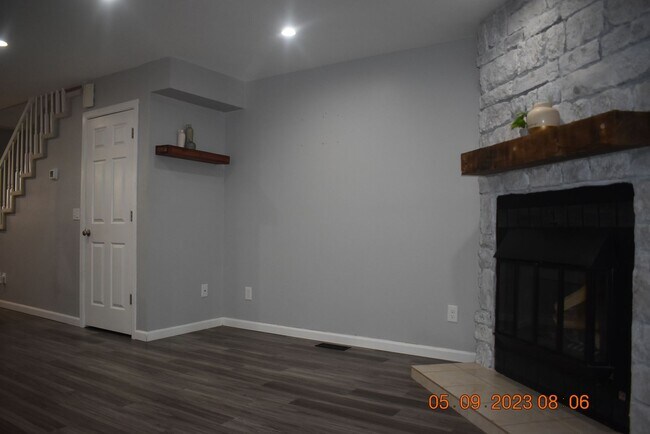 Foto del edificio - Lovely Updated Littleton Townhome in Wonderful Location