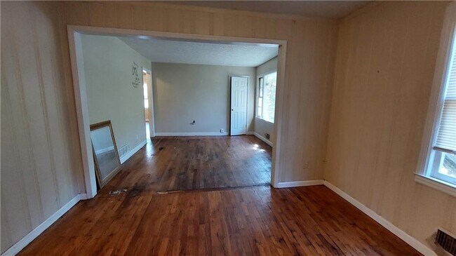 Foto del edificio - 6011 Blackhawk Ct SE