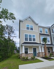 Building Photo - 200 Yam Dr