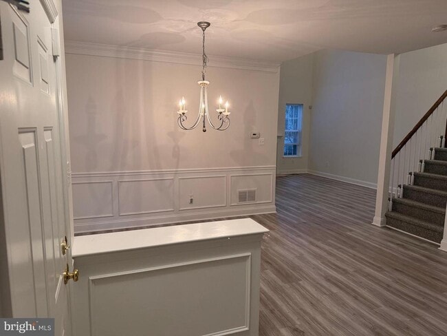 Building Photo - 36 Weaver Dr