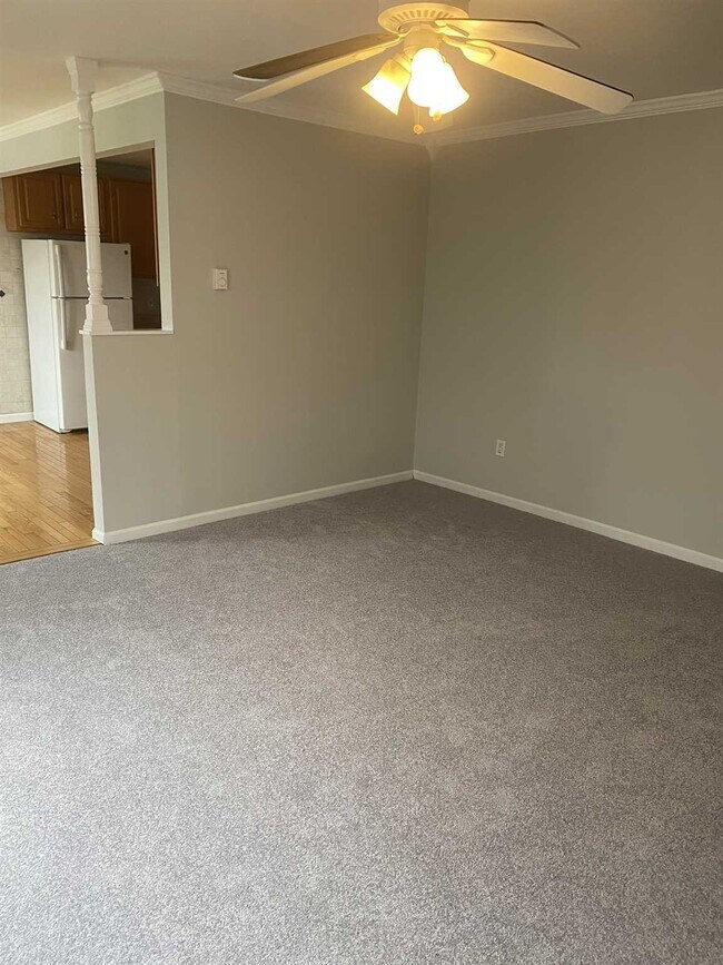 14 White Gate Rd Unit G, Wappingers Falls, NY 12590 Condo for Rent in