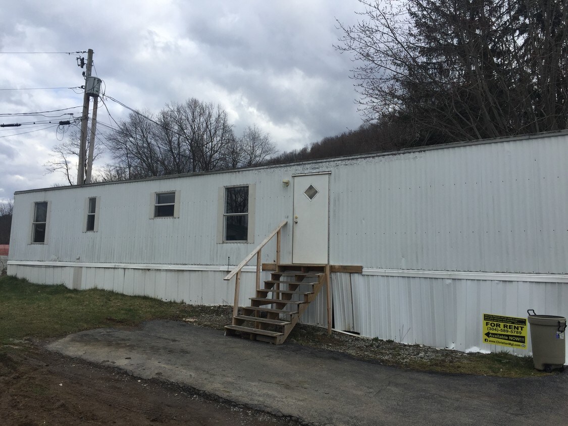 104 Edgemont Dr, Princeton, WV 24740 House Rental in Princeton, WV