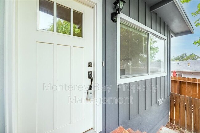 Building Photo - 615 Alice St